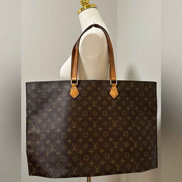 Louis Vuitton Handbags - Louis Vuitton XL Tote Bag Monogram Vintage Oversized Travel 1987